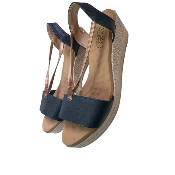 Mali Olivia Blue Faux Leather wedge Sandal SZ8 NWOT - Picture 3 of 7